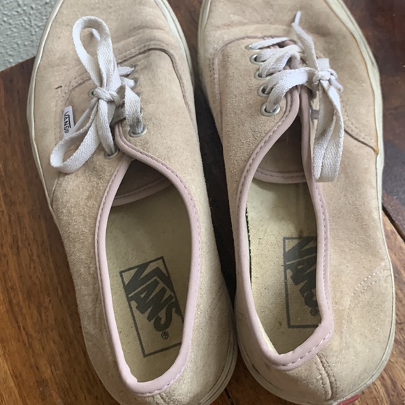 Vans - Picture 3 of 6